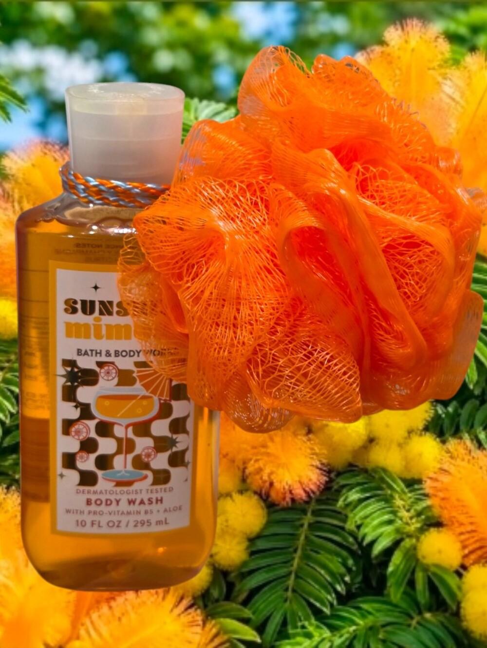 Bath & Body Works Sunny Mimosa Orange Body Wash with Free Orange Bath Pouf